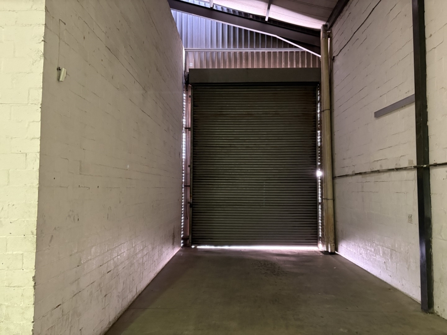 To Let commercial Property for Rent in Montague Gardens Western Cape